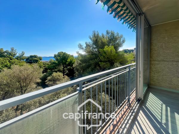 Appartement à vendre 4 pièces LA CIOTAT (13) - 74m2 terrasse vue mer - cave - au calme - à pieds centre ville.