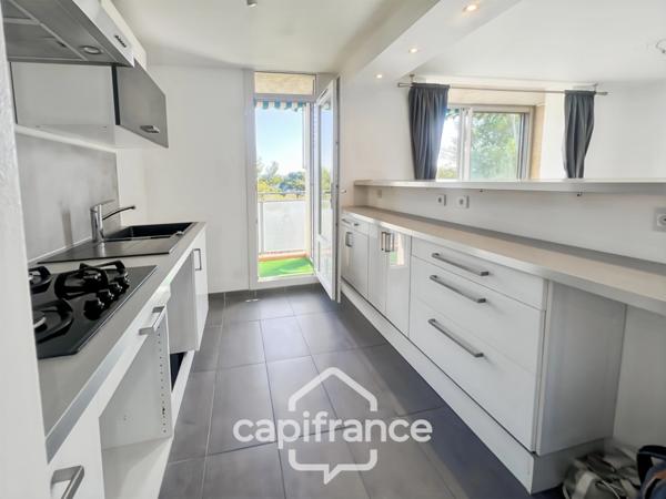 Appartement à vendre 4 pièces LA CIOTAT (13) - 74m2 terrasse vue mer - cave - au calme - à pieds centre ville.