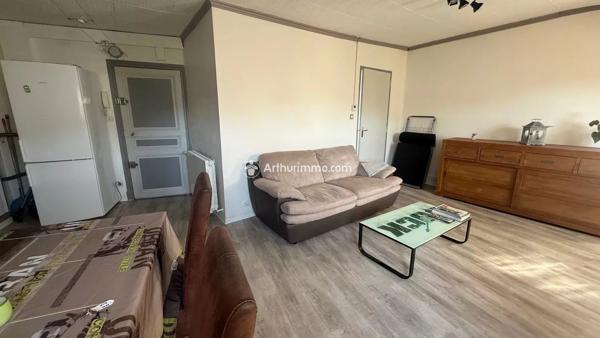Location                                                      Appartement
                        
                     2 pièces                      48 m2                     à Millau