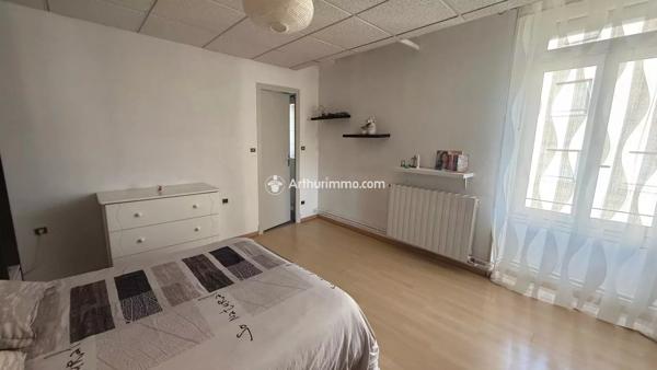 Location                                                      Appartement
                        
                     2 pièces                      48 m2                     à Millau