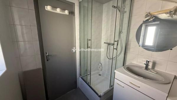 Location                                                      Appartement
                        
                     2 pièces                      48 m2                     à Millau