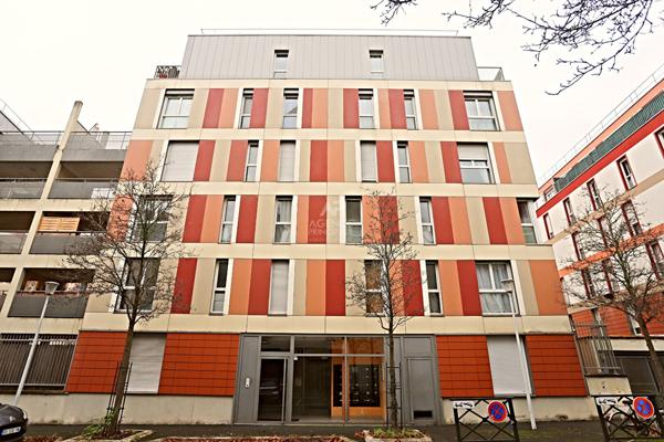 Appartement Nanterre 2 pièce(s) 51 m2 269 000 € ** - Référence 15232