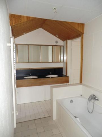 NANCY - APPARTEMENT 5 pièces - 135.59 m²