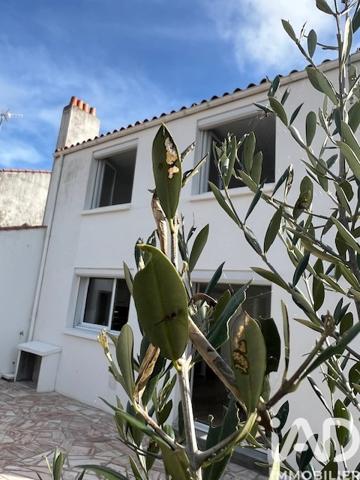 Maison à vendre 6 pièces 91 m² Les Sables-d'Olonne
