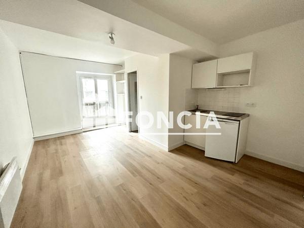Location Studio 21.19 m² - 11 RUE DE LA VERRERIE Nantes 44000