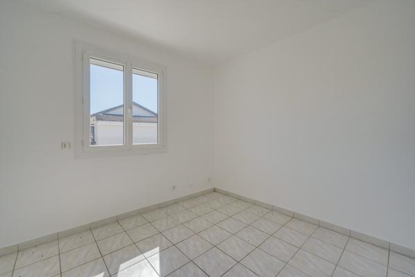 Gauriaguet (33240) Maison 4 pièces de 100m2 habitables avec atelier sur parcelle de 409m2