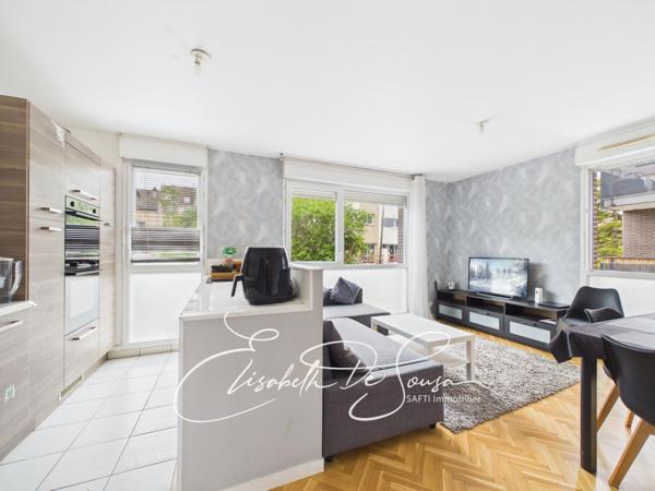 3 pièces récent avec terrasse et parking