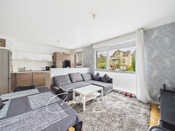 3 pièces récent avec terrasse et parking