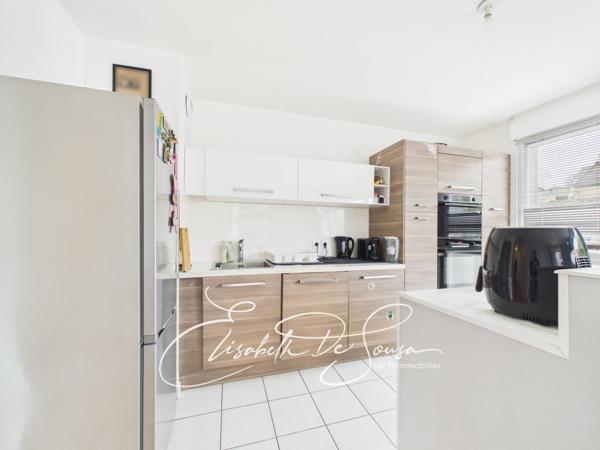 3 pièces récent avec terrasse et parking