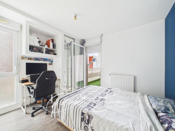 3 pièces récent avec terrasse et parking