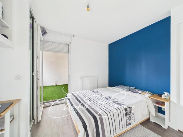 3 pièces récent avec terrasse et parking