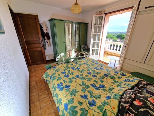 Villa 5 pièce(s) 4 chambre(s) 120 m²