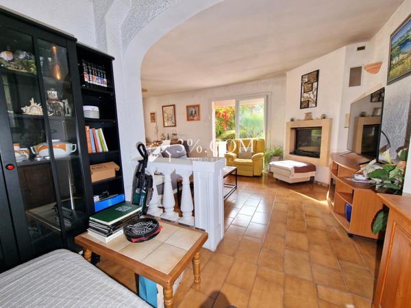 Villa 5 pièce(s) 4 chambre(s) 120 m²