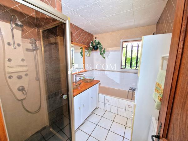 Villa 5 pièce(s) 4 chambre(s) 120 m²