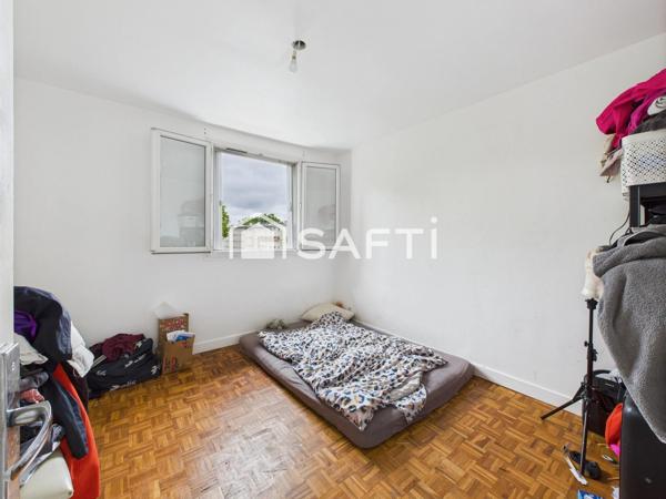 Vendu loué avec un très bon rendement locatif