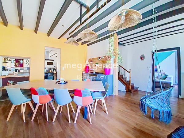 Maison à SAINT-SAUVEUR, 79300 - 6 pièces 180m²