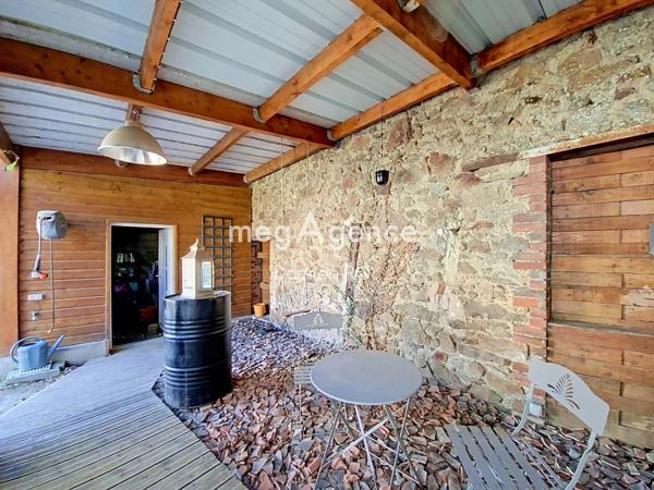 Maison à SAINT-SAUVEUR, 79300 - 6 pièces 180m²
