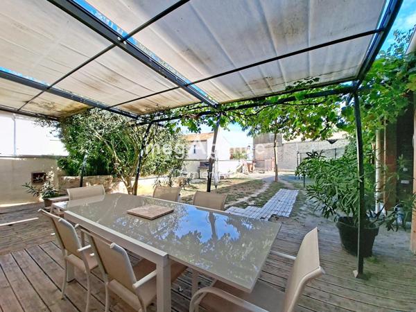 Maison à SAINT-SAUVEUR, 79300 - 6 pièces 180m²