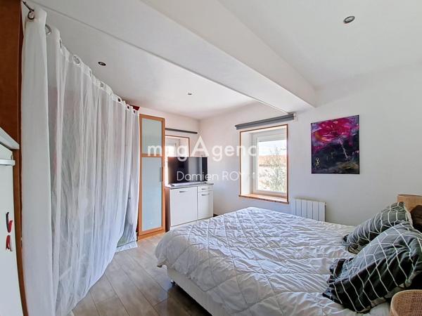 Maison à SAINT-SAUVEUR, 79300 - 6 pièces 180m²