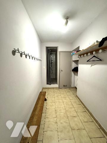 ANTIBES – Port Vauban | Local commercial 195 m² traversant, modulable