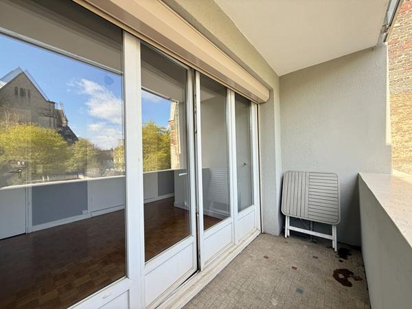 Appartement type 2- balcon et place de parking
