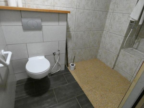 Local commercial 8 pièces