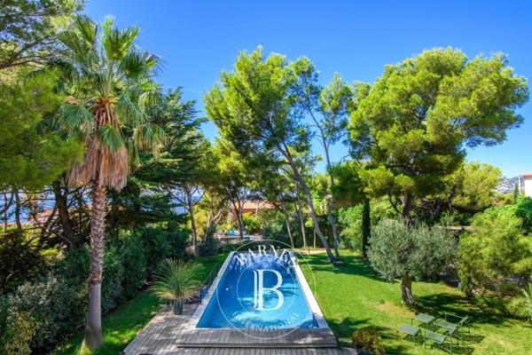 Sanary-sur-Mer, Villa 5 Chambres -  205 m² à vendre