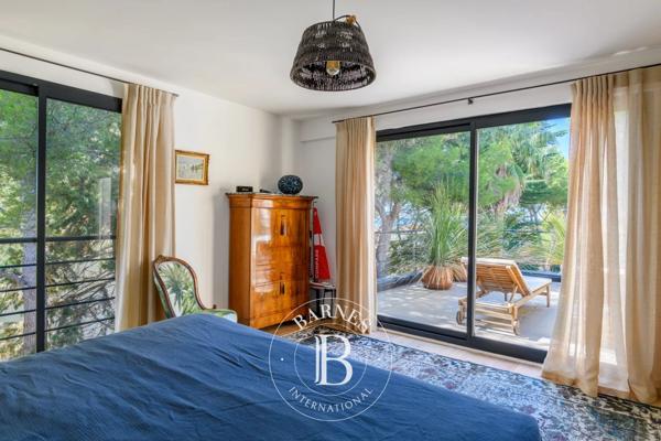 Sanary-sur-Mer, Villa 5 Chambres -  205 m² à vendre