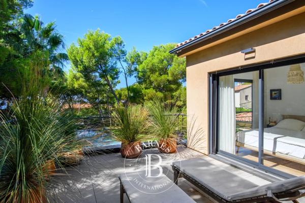 Sanary-sur-Mer, Villa 5 Chambres -  205 m² à vendre