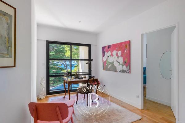 Sanary-sur-Mer, Villa 5 Chambres -  205 m² à vendre