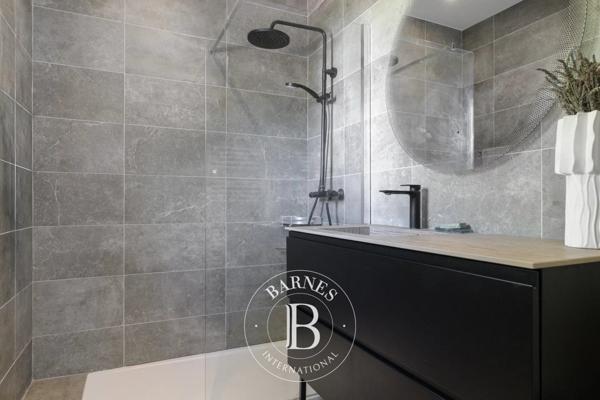 Sanary-sur-Mer, Villa 5 Chambres -  205 m² à vendre