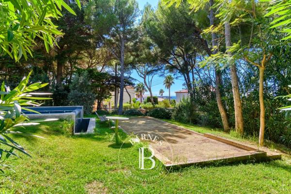 Sanary-sur-Mer, Villa 5 Chambres -  205 m² à vendre