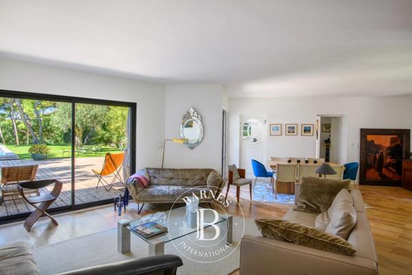 Sanary-sur-Mer, Villa 5 Chambres -  205 m² à vendre