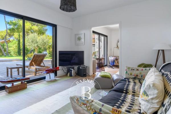 Sanary-sur-Mer, Villa 5 Chambres -  205 m² à vendre