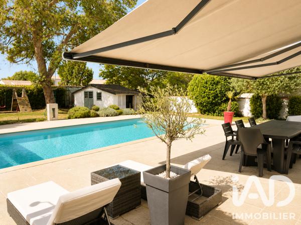 Maison à vendre 6 pièces 215 m² Saint-Vivien