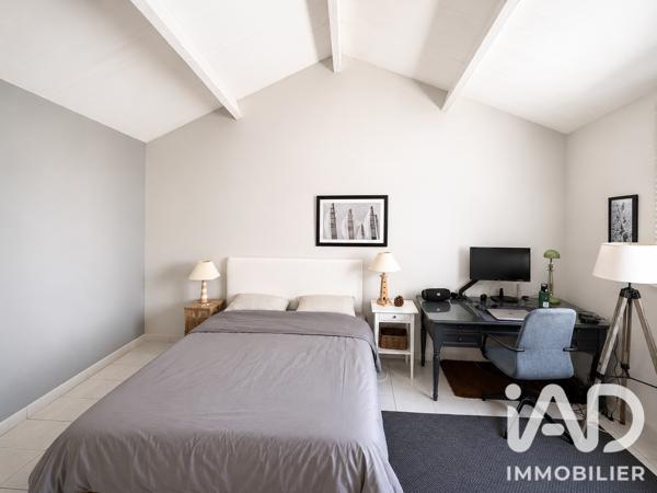 Maison à vendre 6 pièces 215 m² Saint-Vivien