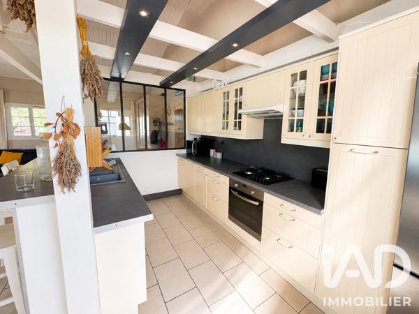 Maison à vendre 6 pièces 215 m² Saint-Vivien
