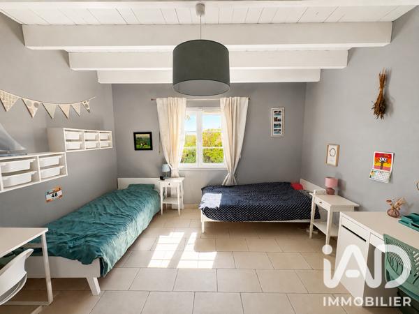 Maison à vendre 6 pièces 215 m² Saint-Vivien