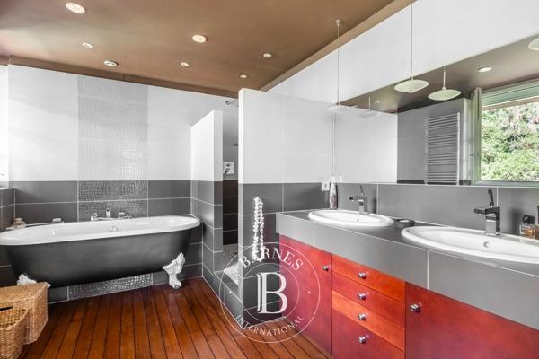 La Celle-Saint-Cloud, Maison 4 Chambres -  200 m² à vendre