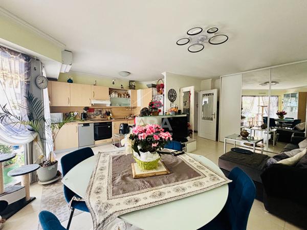 VIAGER OCCUPE: Opportunité d'investissement en bord de mer