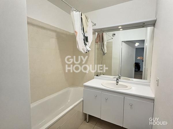 À louer : Appartement 2 pièces à Aubervilliers avec balcon et parking