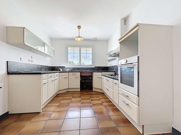 A VENDRE - MURET - Maison T6 avec piscine sur parcelle de 2500m²