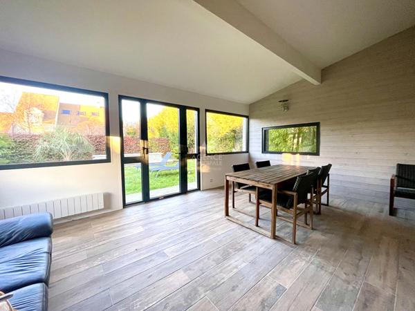 Maison Eragny 11 pièce(s) 310 m2 920 000 € **  - Référence  7311