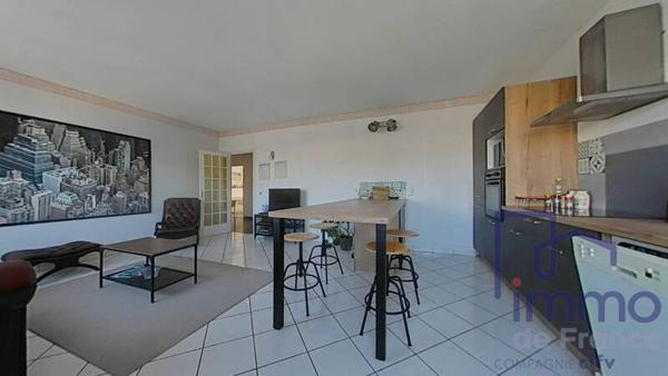 Appartement 4 pièces                                        - 42000 Saint-Étienne Réf : 2902-CIFVFOREZVELAY