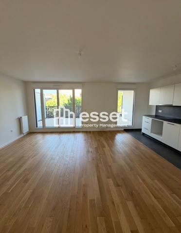 Location Appartement 4 pièces 90.84 m² - Courbevoie 92400