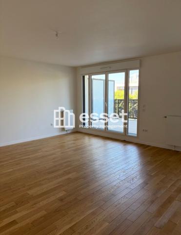 Location Appartement 4 pièces 90.84 m² - Courbevoie 92400