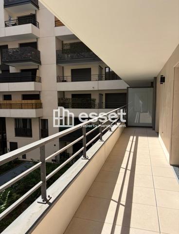 Location Appartement 4 pièces 90.84 m² - Courbevoie 92400