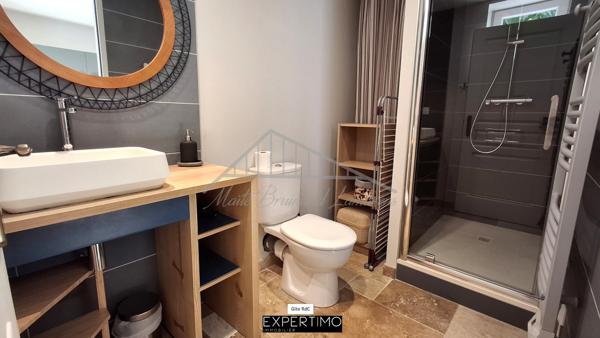 Louhossoa (64250) Charmante maison en pierres dans son écrin de verdure