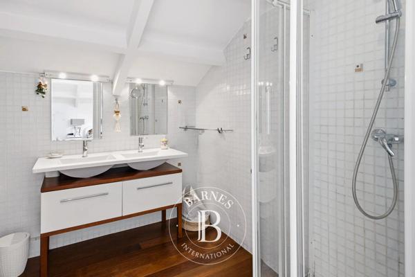 Marseille 9ème, Maison 5 Chambres -  210 m² à vendre