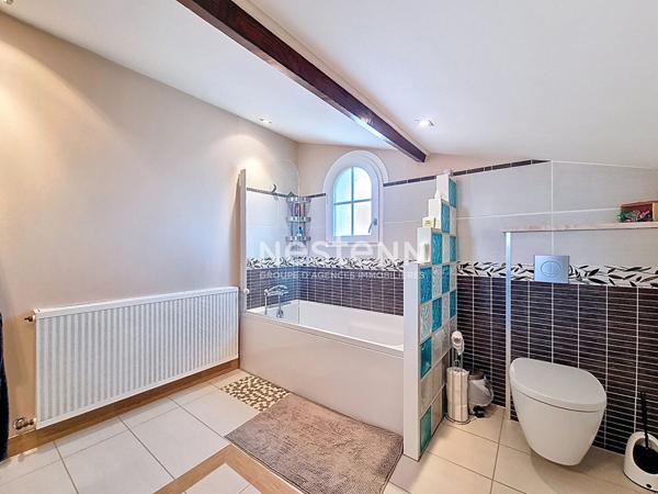 A vendre maison 2 appartements à Laragne-Montéglin